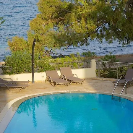 Appartamento Dioni Luxury With Private Entrance Karavomylos