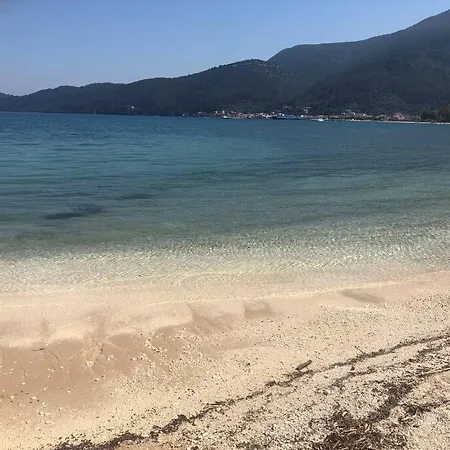 Dioni Luxury With Private Entrance Appartamento Karavomylos